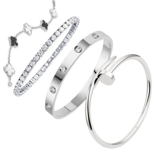 STACKED ELEGANCE | ZWART OF WITTE KLAVER