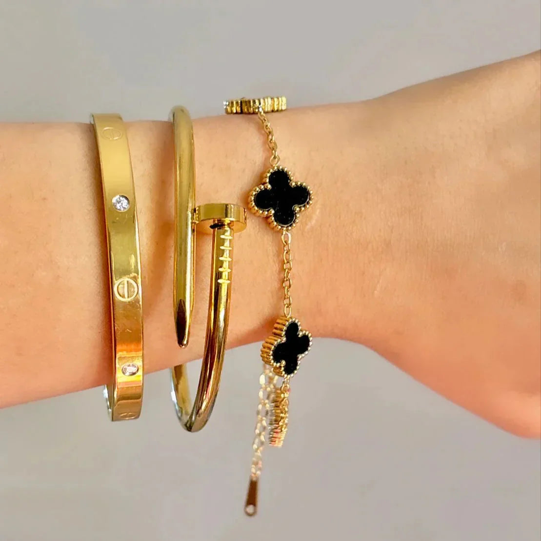 SET OF 4 BRACELETS | ZWART MET GOUD EDITIE